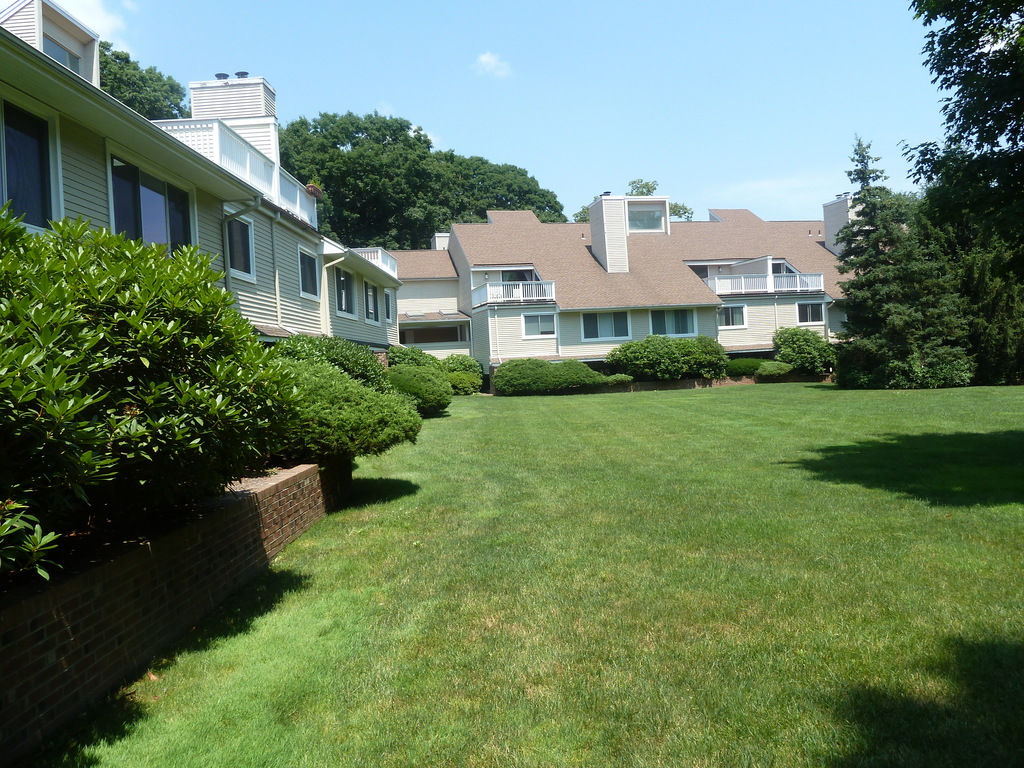 Playhouse Square Condos, Westport, CT 06880 Dagny's Real Estate