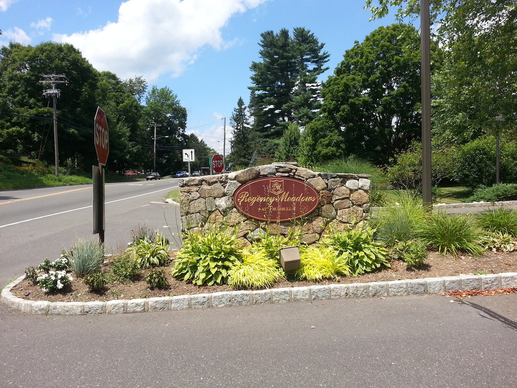 Regency Meadows at Regency Circle, Trumbull, Connecticut 06611 Dagny