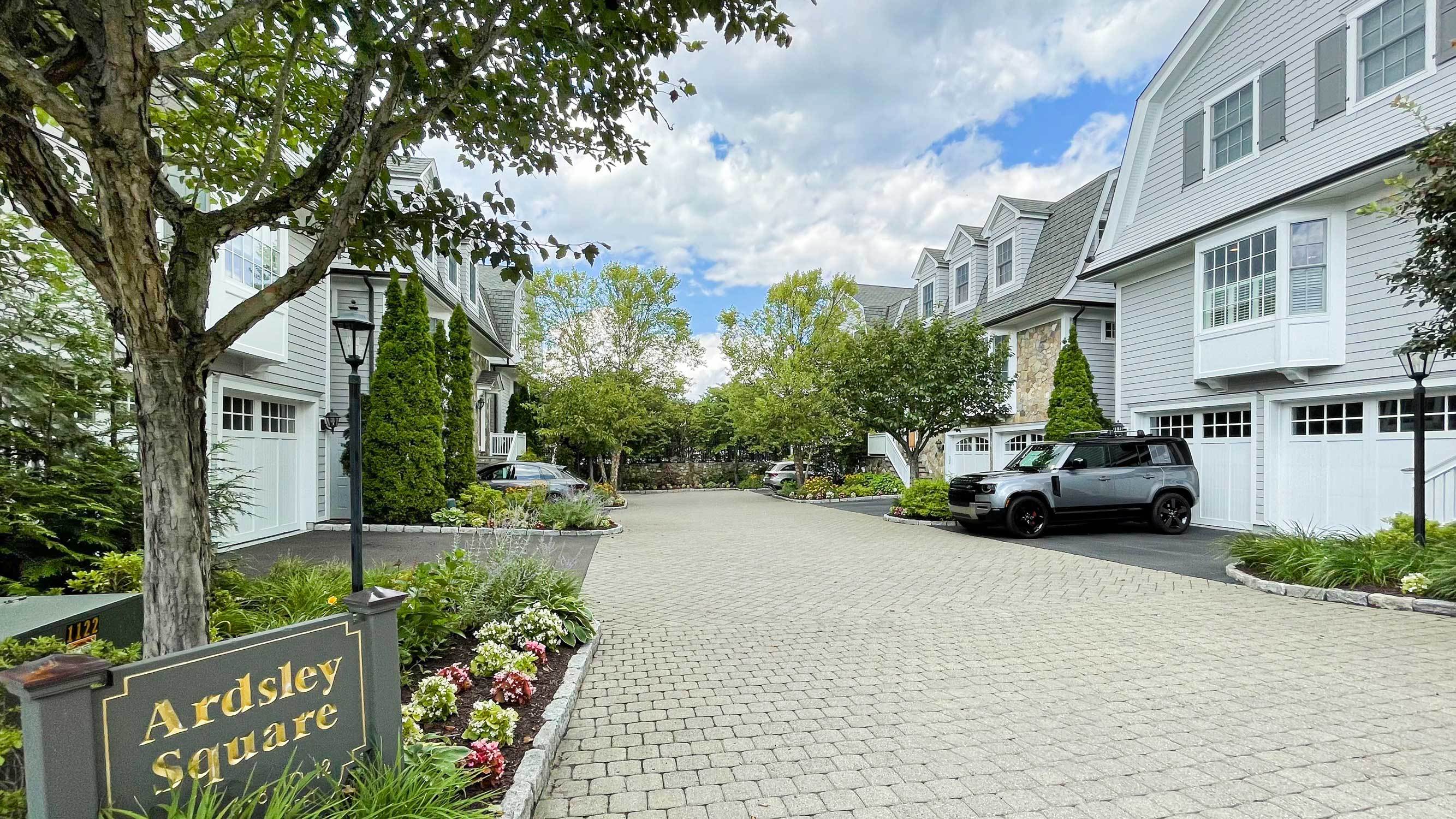 Ardsley Square, New Canaan CT Condos for Sale Find & Buy Best Homes