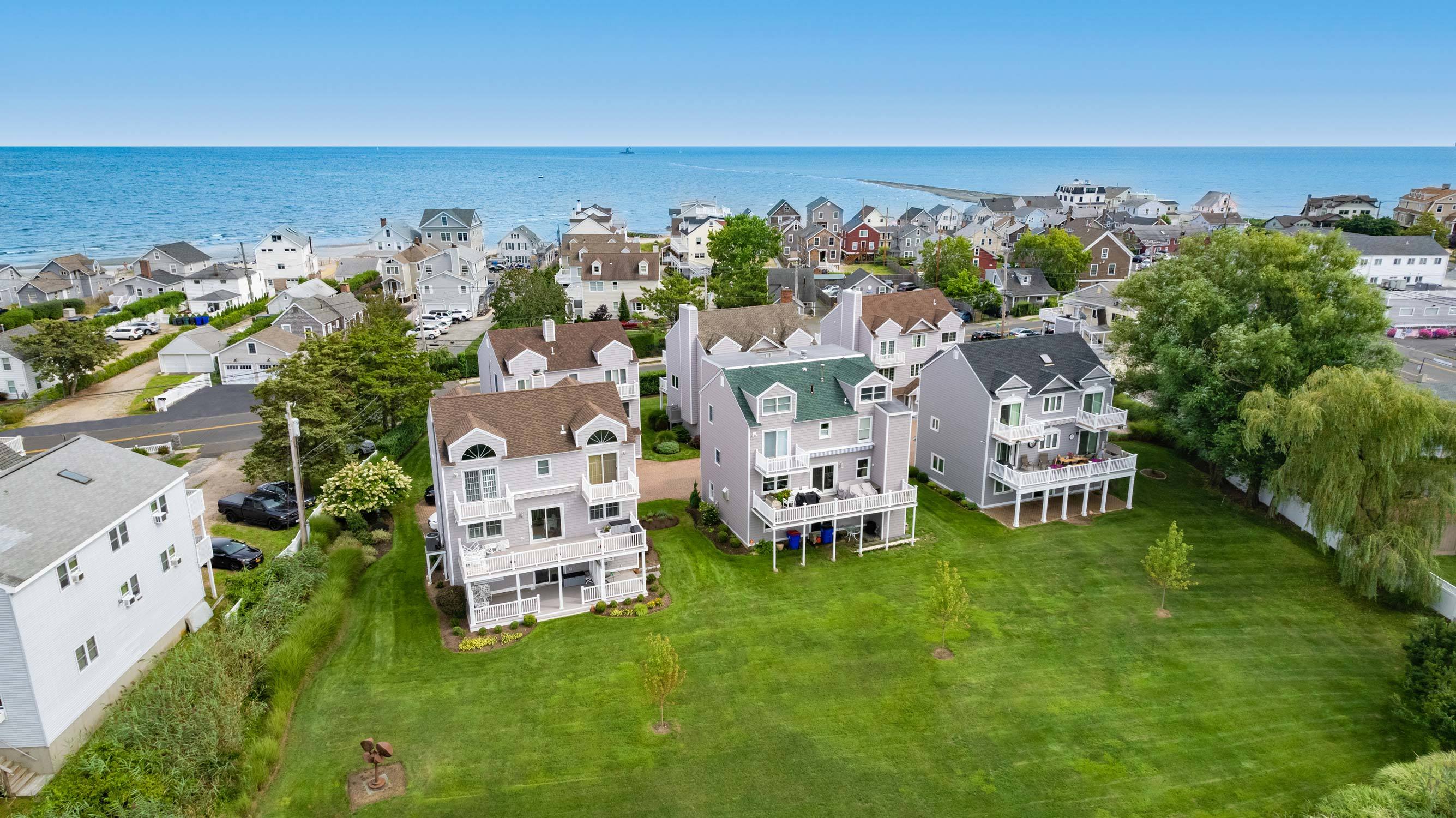 Burr Court , Fairfield CT Condos for Sale Find & Buy Best Homes and Condominiums