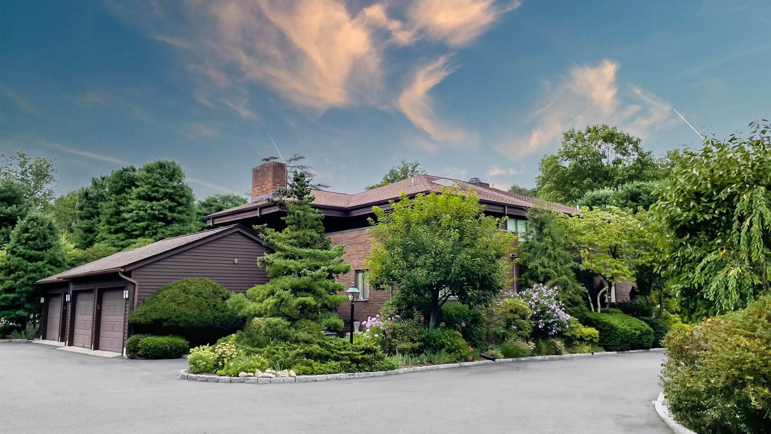 Canaan Close, New Canaan CT Condos for Sale Find & Buy Best Homes and