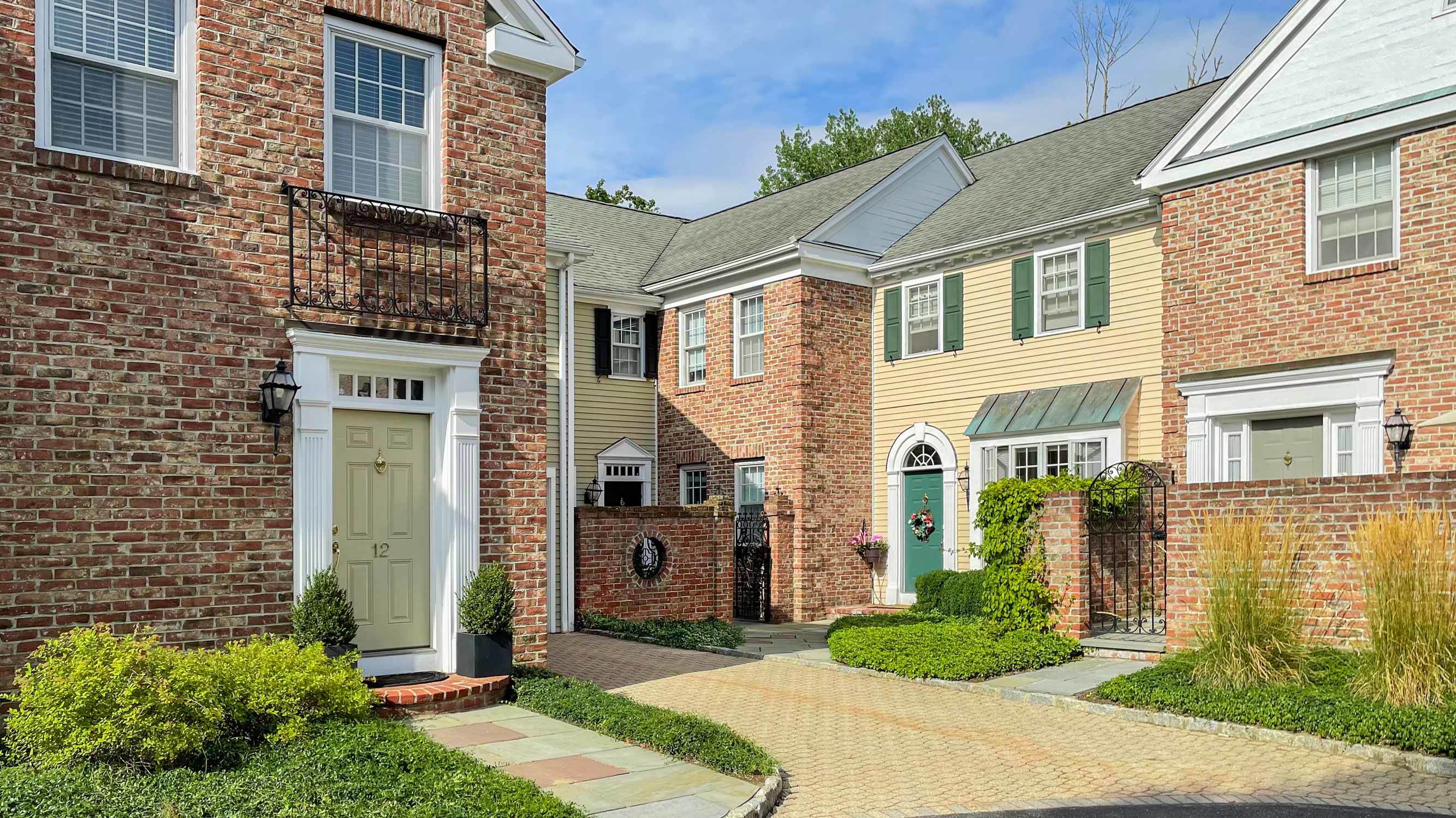 Cannonfield Townhouses , Ridgefield CT Condos for Sale Find & Buy Best