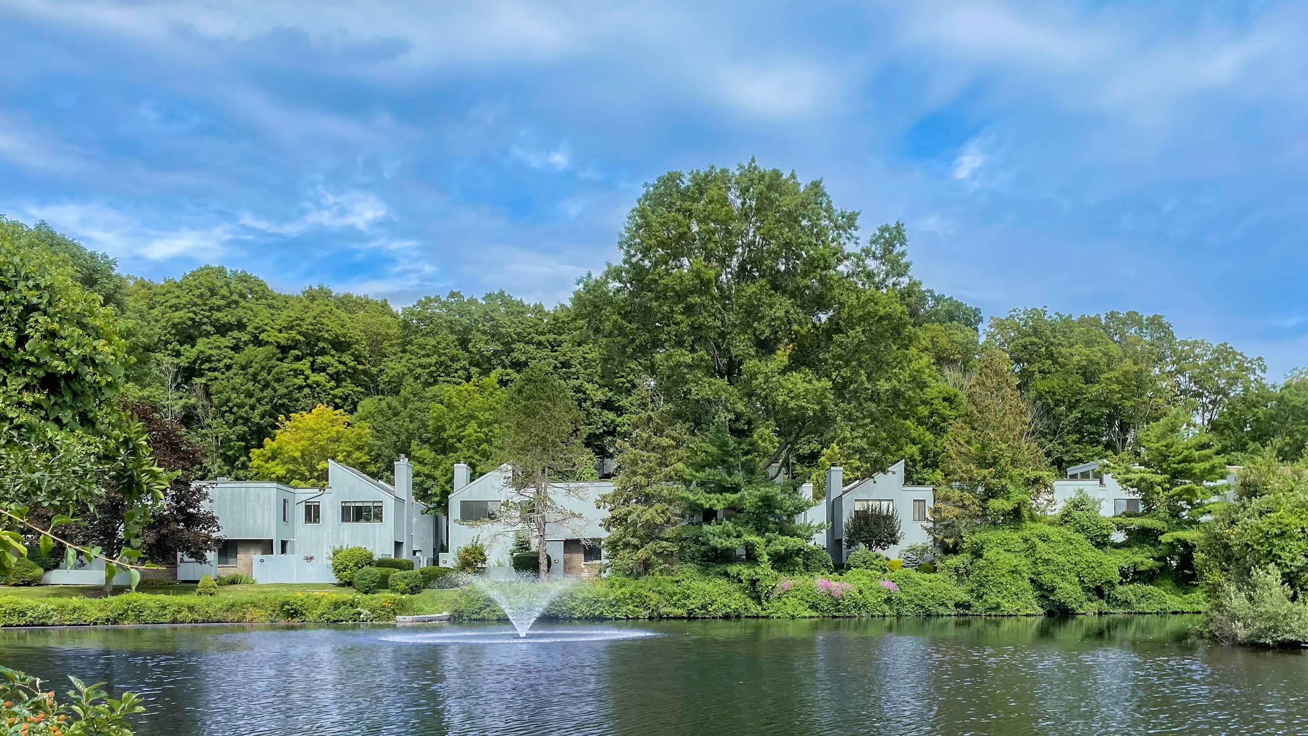 Fox Hill, Ridgefield CT Condos for Sale Find & Buy Best Homes and