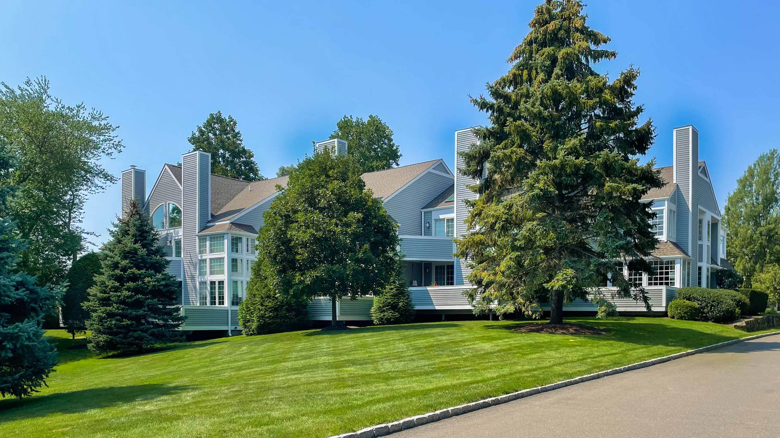 Middlesex Commons, Darien CT Condos for Sale Find & Buy Best Homes and