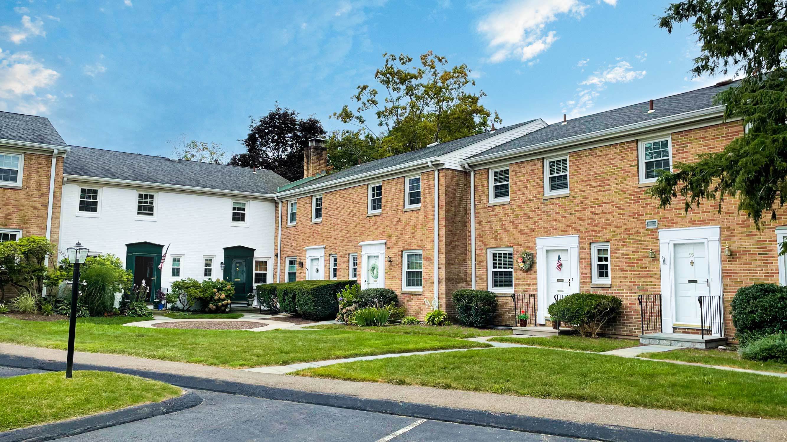 Oenoke, New Canaan CT Condos for Sale Find & Buy Best Homes and