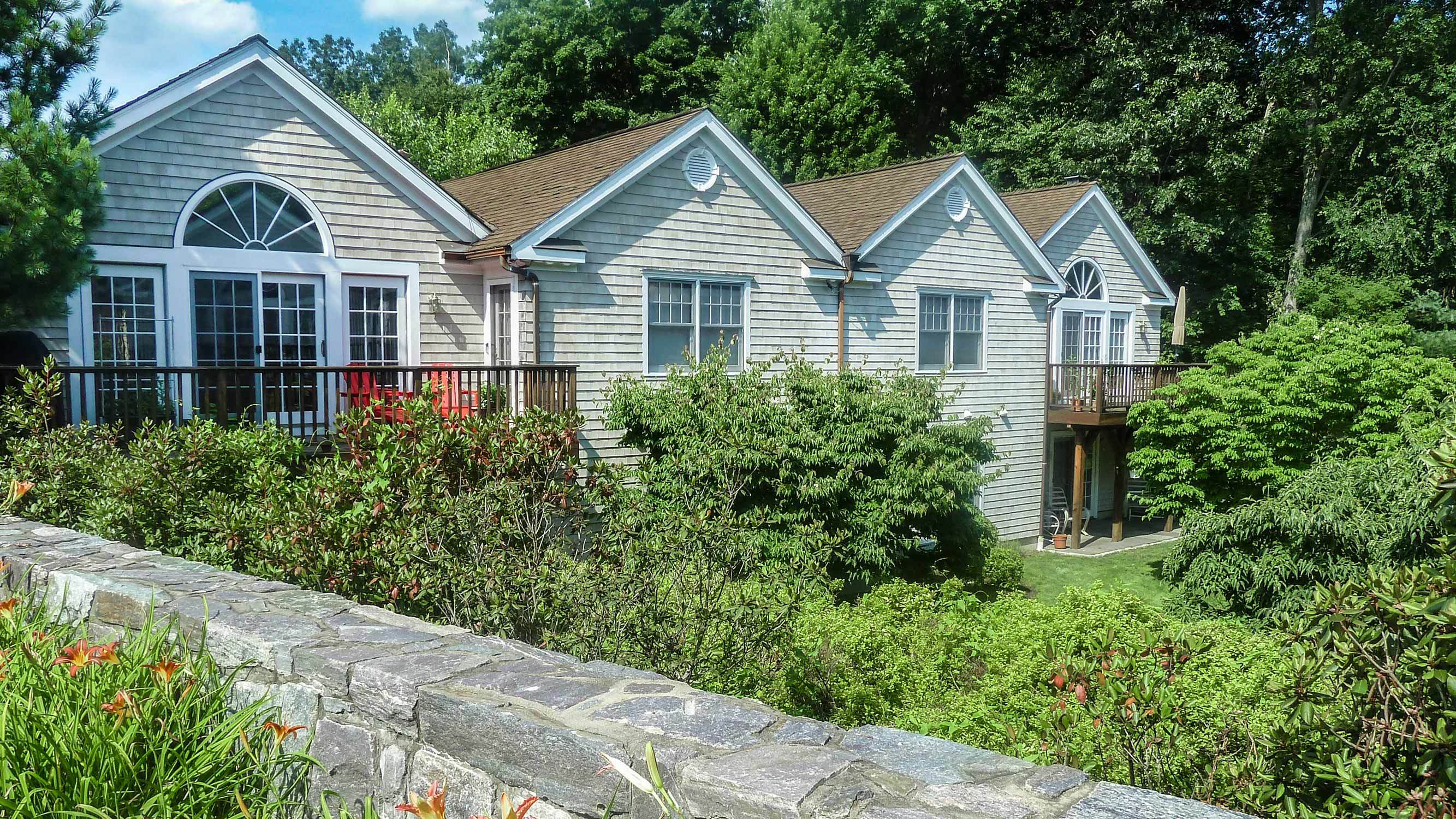 Perry Green, Wilton CT Condos for Sale Find & Buy Best Homes and