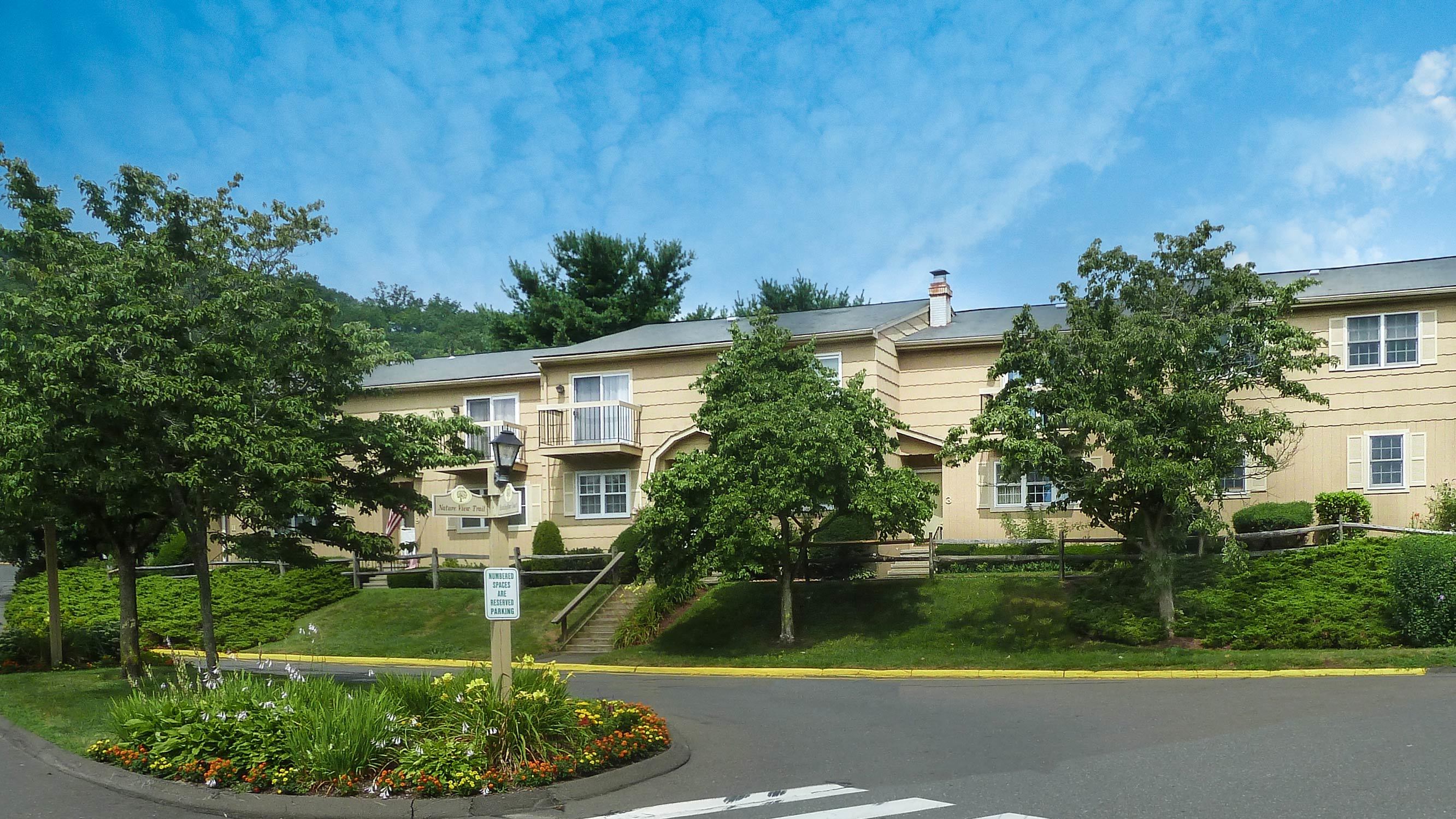 Plumtree Heights, Bethel CT Condos for Sale Find & Buy Best Homes and