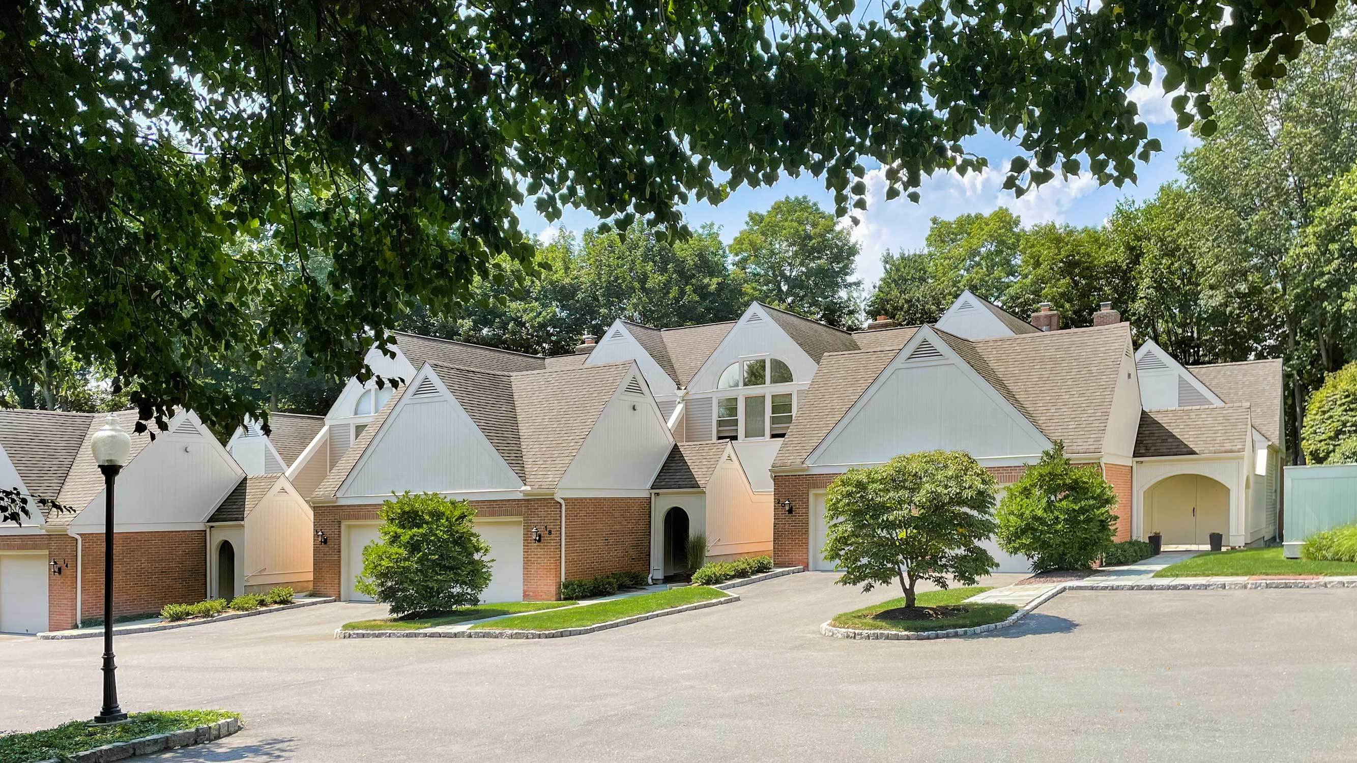 Sedgwick Village, Darien CT Condos for Sale Find & Buy Best Homes and