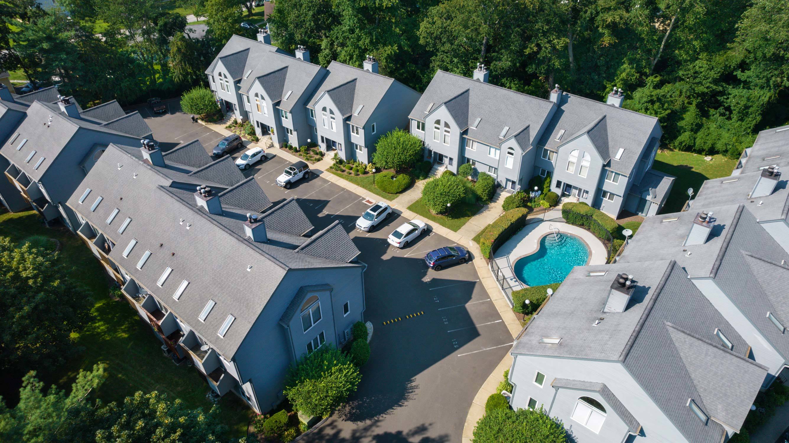 Strawberry Woods, Norwalk CT Condos for Sale Find & Buy Best Homes and