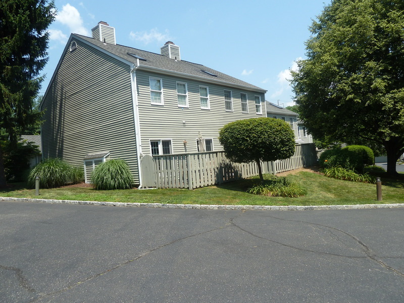 Edgewater Commons, Westport CT Condos for Sale Find & Buy Best Homes