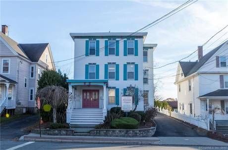 Multi Family Home For Rent in Fairfield CT 06825. Old colonial house near waterfront.