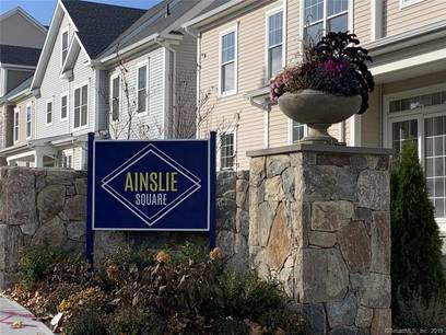 Condo Home For Rent in Stamford CT 06906. townhouse near waterfront with swimming pool and 2 car garage.