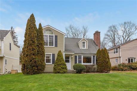 Single Family Home For Rent in Greenwich CT 06870. cape cod house near waterfront with 2 car garage.