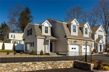 Condo Home For Rent in New Canaan CT 06840. townhouse near waterfront with 1 car garage.
