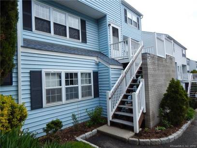 Condo Home Sold in Norwalk CT 06850. townhouse near beach side waterfront with swimming pool.
