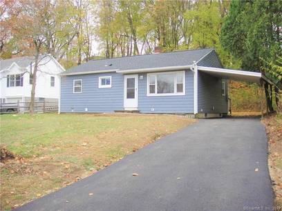 Single Family Home For Sale in Bethel CT 06801. Ranch house near waterfront.