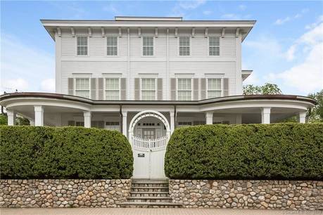 Condo Home Sold in Norwalk CT 06853. townhouse near river side waterfront with 1 car garage.