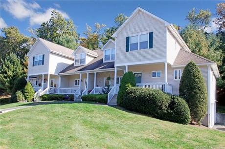 Condo Home For Sale in Newtown CT 06470. townhouse near waterfront with 1 car garage.