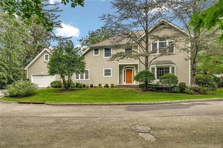 Sterling Lake Stamford Ct Condos For Sale Find Buy Best Homes And Condominiums Dagny S Real Estate