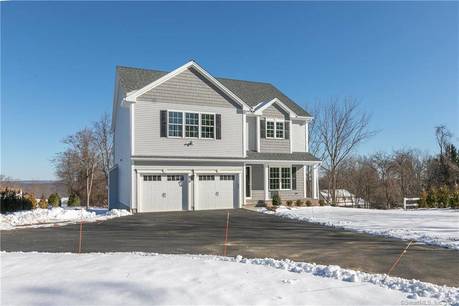 Single Family Home For Sale in Shelton CT 06484. Colonial house near waterfront with 2 car garage.