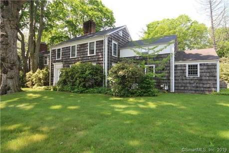 Single Family Home For Sale in Fairfield CT 06824. Old colonial, antique house near waterfront with swimming pool and 2 car garage.