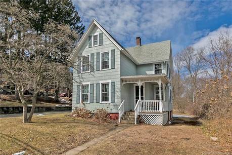 Single Family Home Sold in Shelton CT 06484. Old colonial house near waterfront with 1 car garage.
