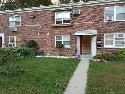Cooperative Home Sold in Bridgeport CT 06610. Ranch house near waterfront.