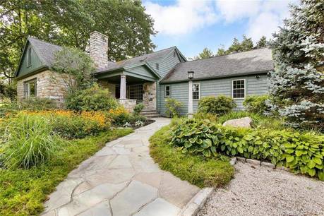 Single Family Home Sold in Easton CT 06612. cape cod, cottage house near waterfront with 2 car garage.