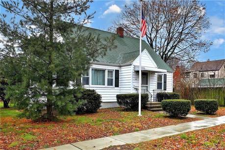 Single Family Home For Sale in Stratford CT 06614. cape cod house near waterfront with 1 car garage.