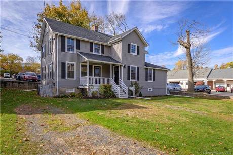 Foreclosure: Multi Family Home For Sale in Ridgefield CT 06877. Old house near waterfront.