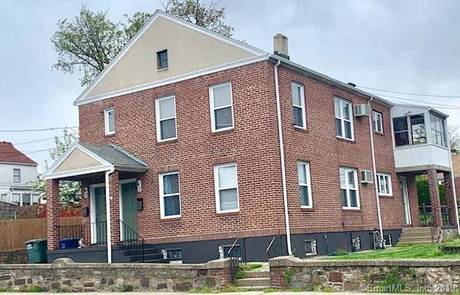 Single Family Home For Rent in Bridgeport CT 06606. house near waterfront.