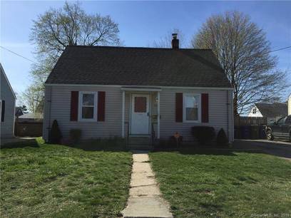 Single Family Home For Sale in Bridgeport CT 06606. cape cod house near waterfront.