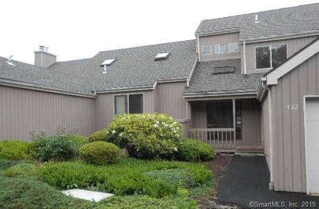 Foreclosure: Condo Home Sold in Shelton CT 06484. townhouse near waterfront with swimming pool and 1 car garage.