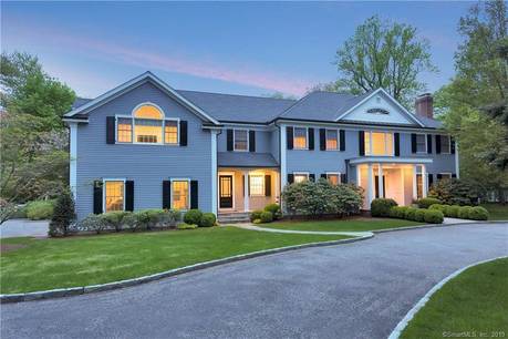 Luxury Single Family Home Sold in Darien CT 06820. Colonial house near waterfront with swimming pool and 3 car garage.