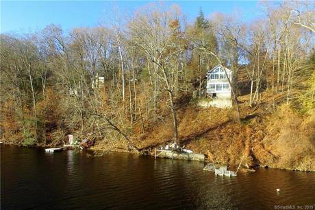 Single Family Home For Sale in Newtown CT 06482. Contemporary house near waterfront.