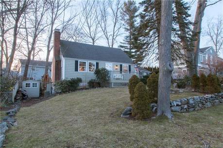 Single Family Home For Rent in Norwalk CT 06853. cape cod house near beach side waterfront.