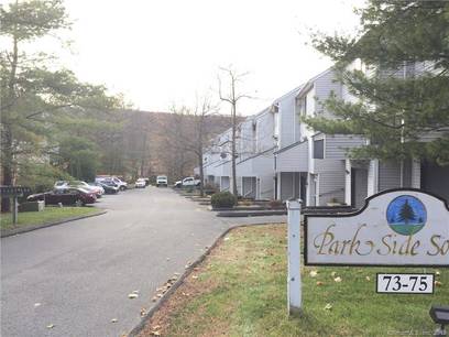 Condo Home For Sale in Danbury CT 06810. townhouse near waterfront with 1 car garage.